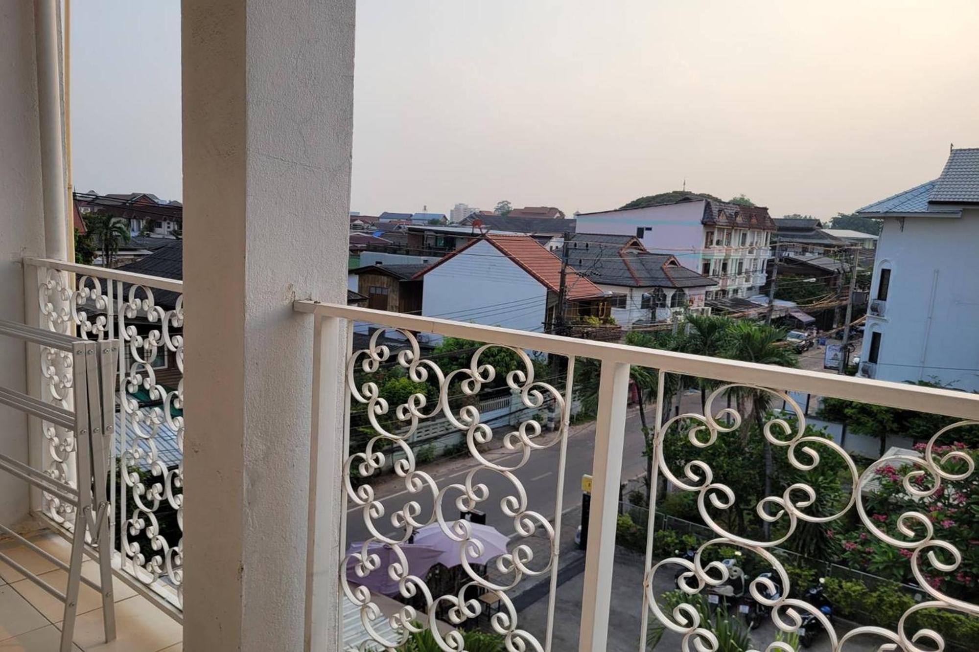 Asaya House Hotel Chiang Mai Ngoại thất bức ảnh